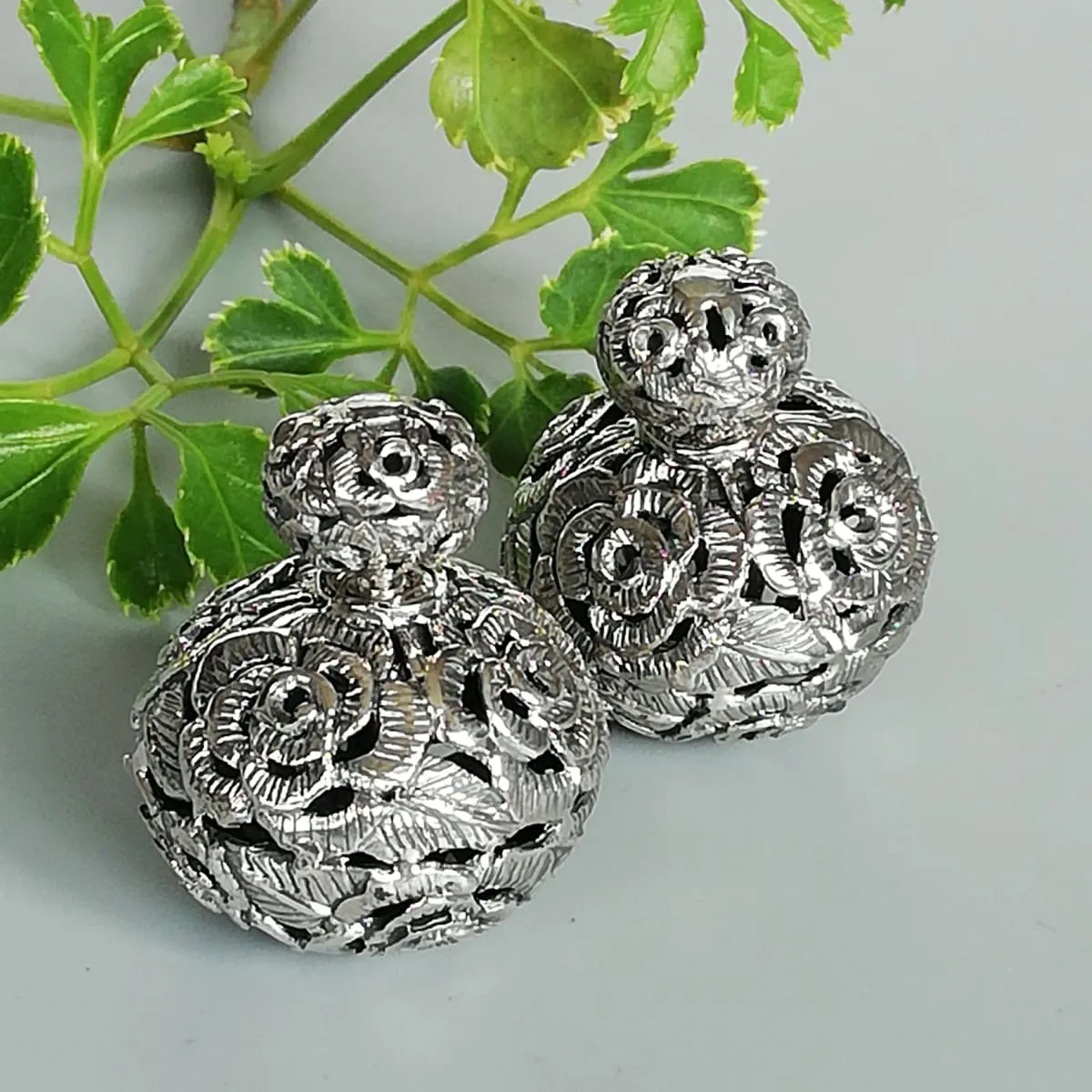 Double sided sterling silver ball studs | Flower front back earrings  | Chunky statement earrings | Filigree Silver jewelry | E912