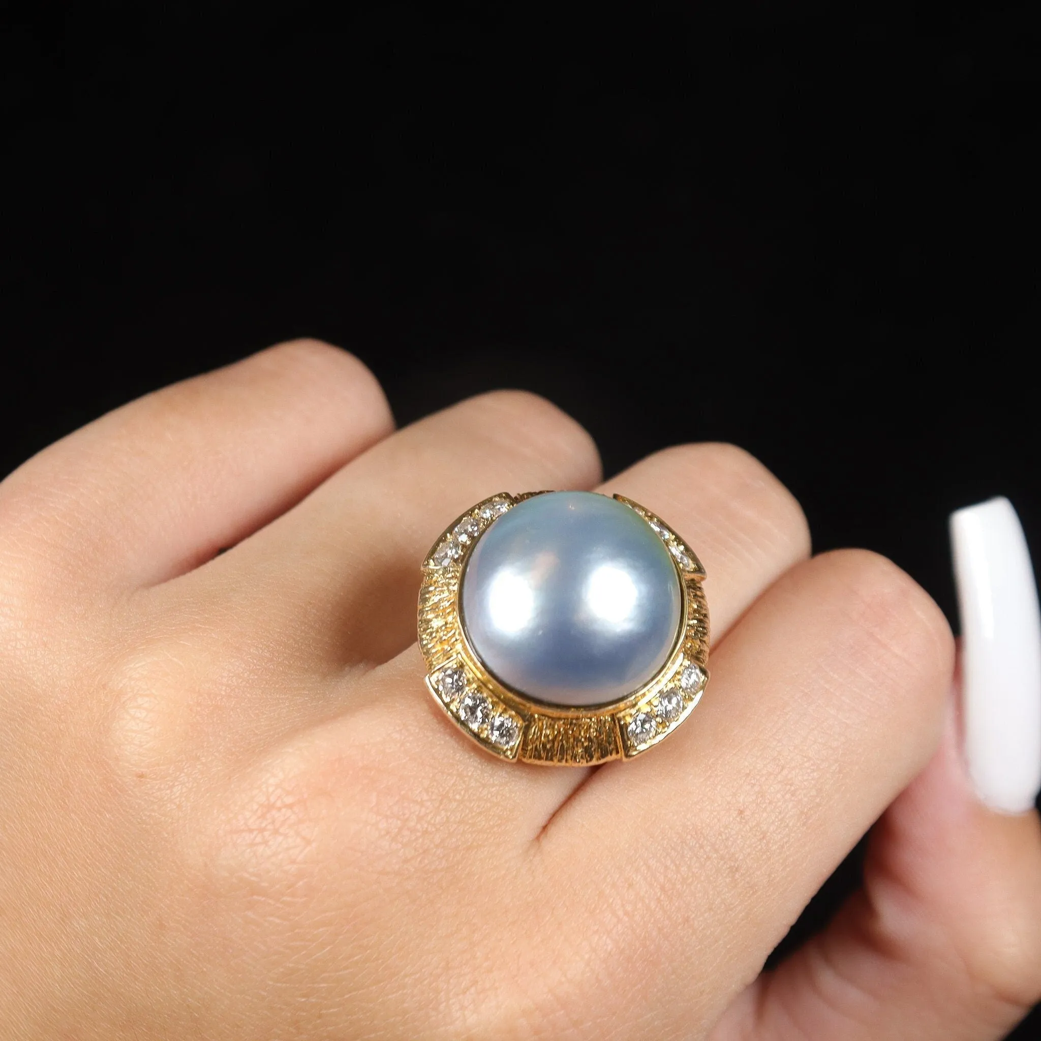 Ladies Vintage Cocktail Pearl And Diamonds 18K Yellow Gold Ring