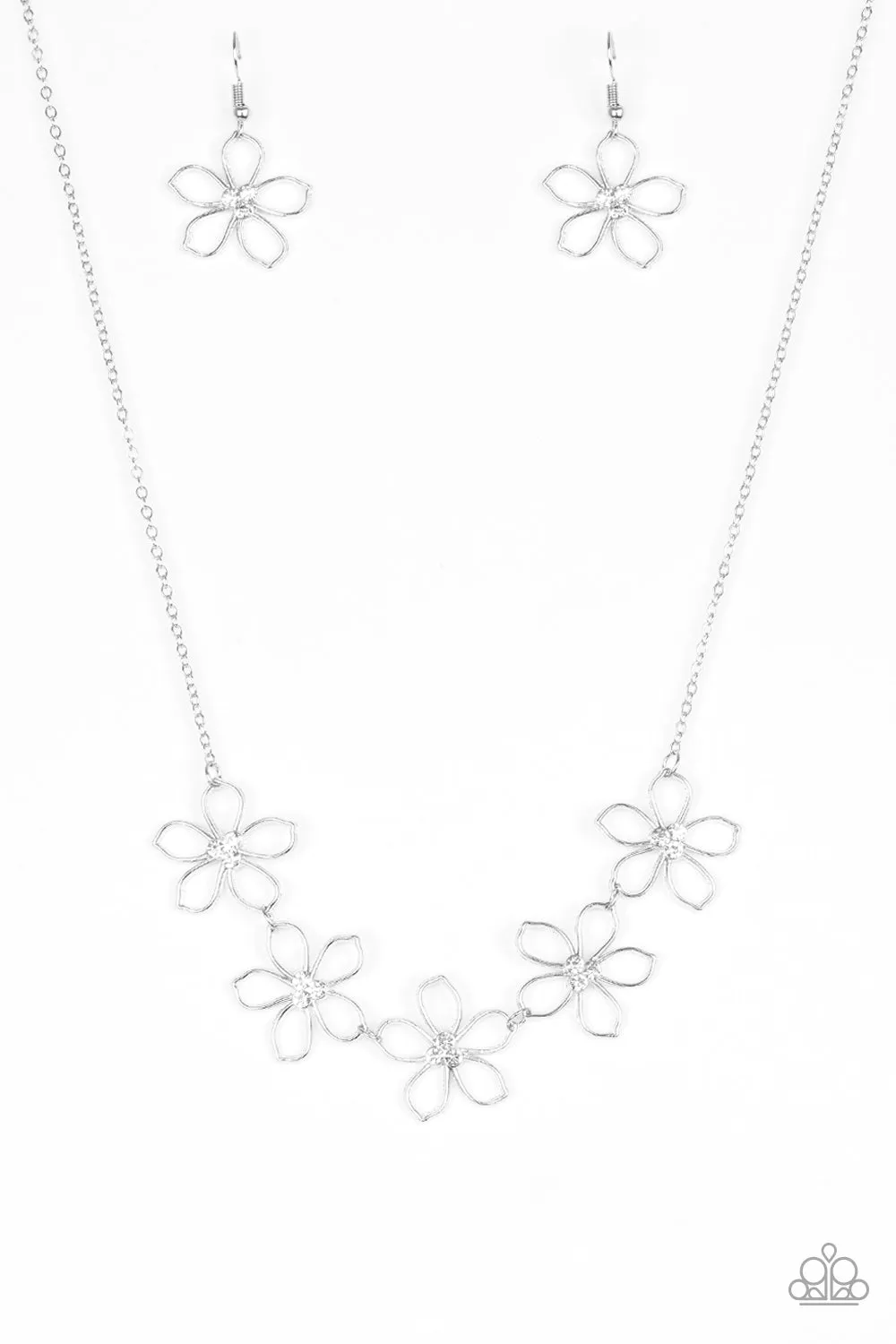 Paparazzi Hoppin Hibiscus White Necklace Set