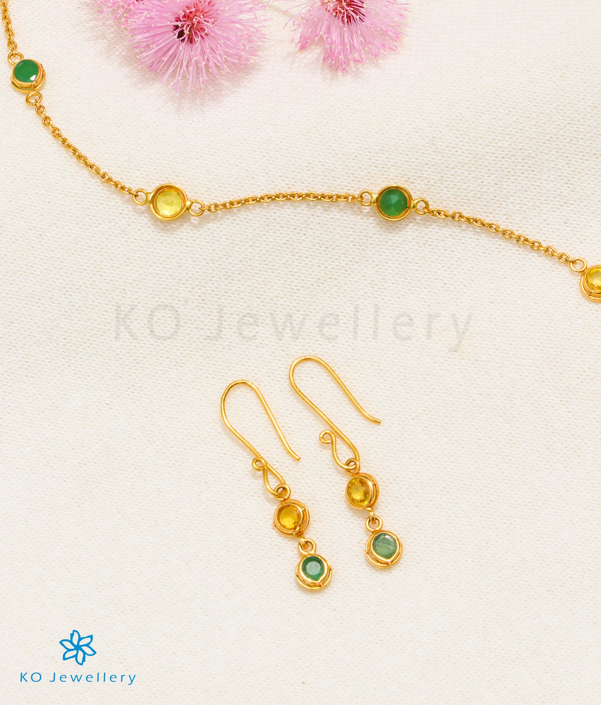 Precious Emerald & Peridot Necklace & Earrings in 22 KT Gold