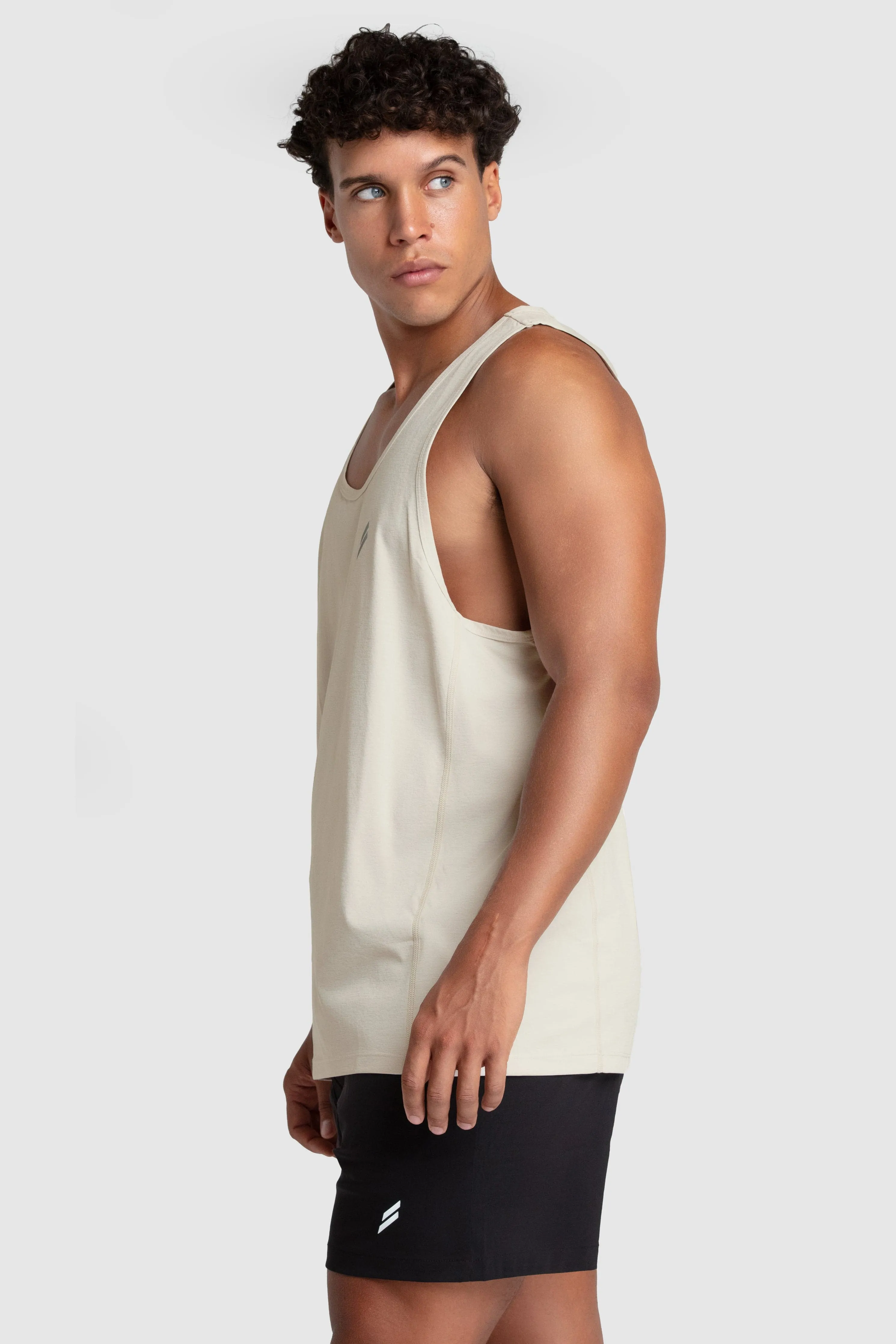 Puremotion Singlet V3 - Sand