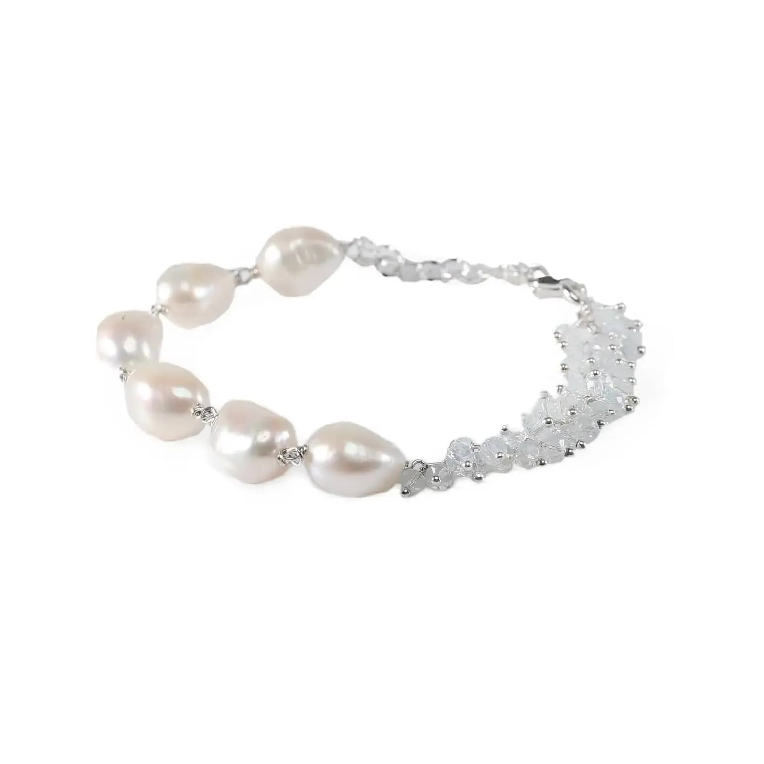 Selena Handmade Pearl Bracelet