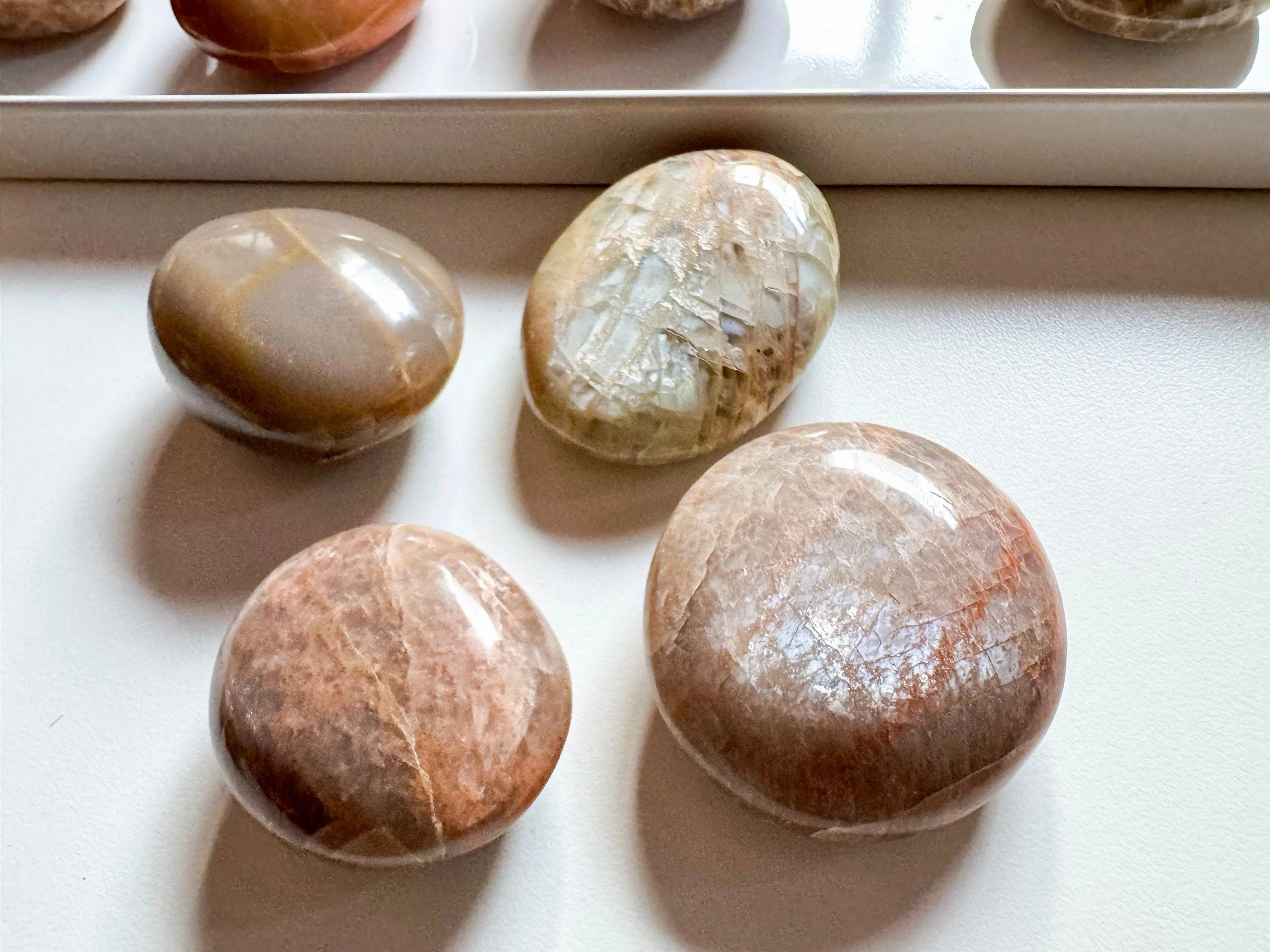 Silver Flash Peach Moonstone Palm Stone || Madagascar